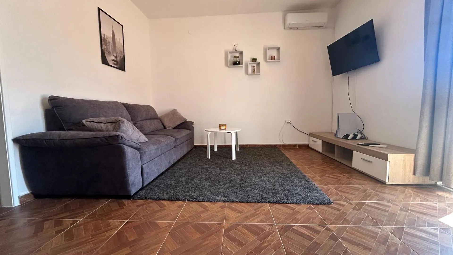 Apartmani Chiara Mrljane Apartment
