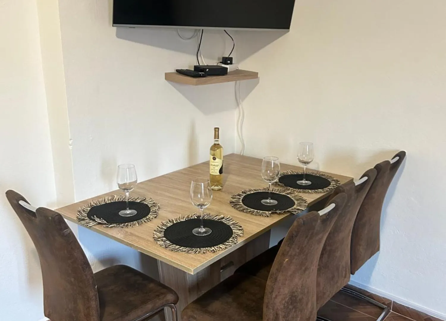Apartmani Chiara Mrljane 0*,  Kroatien